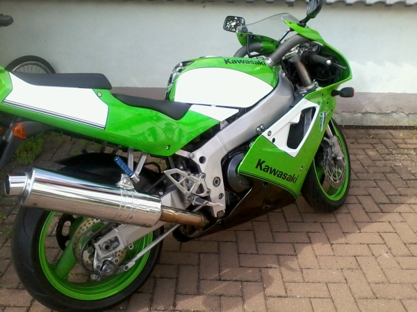 zxrneu03.JPG