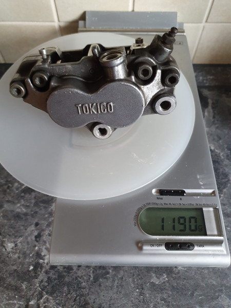 20250323_180133.jpg (215.46 KiB) 89371 mal betrachtet Bremssattel mit Bremsbelägen